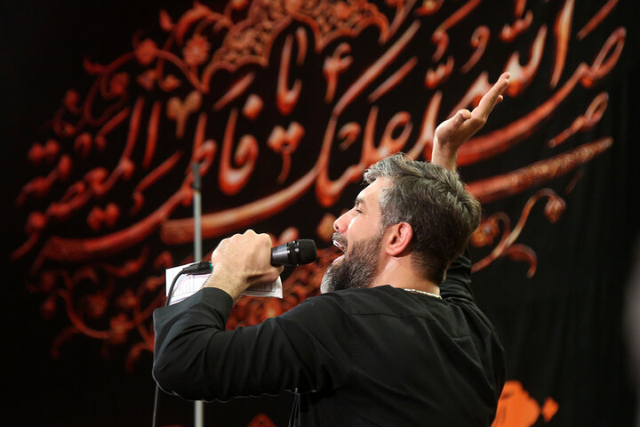 عزاداری پرشور نسل جوان در شب رحلت حضرت معصومه(س)
