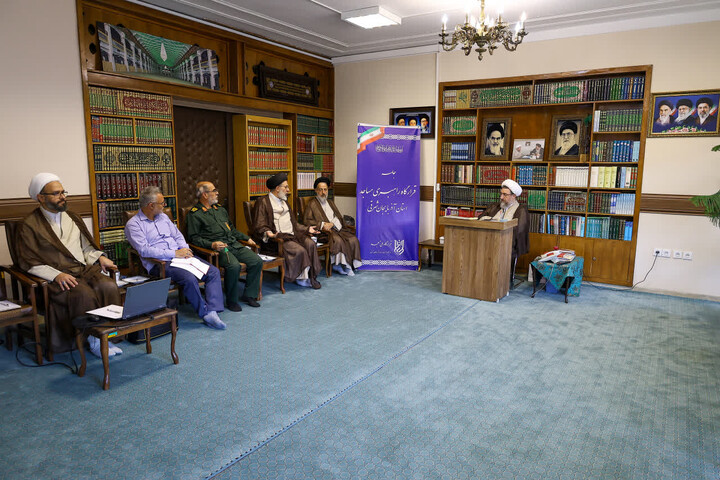 تصاویر | سیزدهمین جلسه قرارگاه راهبری مساجد استان آذربایجان شرقی