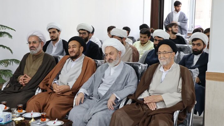 تصاویر/ آیین افتتاحیه سال جدید تحصیلی در مدرسه علمیه صالحب الزما(عج) مرند