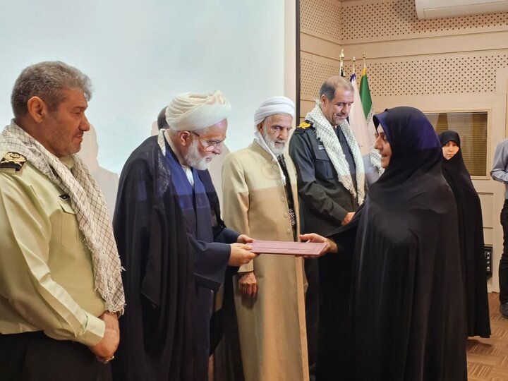 تصاویر/ آیین تجلیل و تکریم پیشکسوتان جهاد و مقاومت استان کردستان