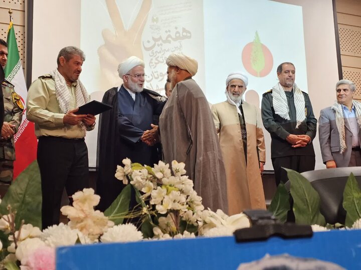 تصاویر/ آیین تجلیل و تکریم پیشکسوتان جهاد و مقاومت استان کردستان