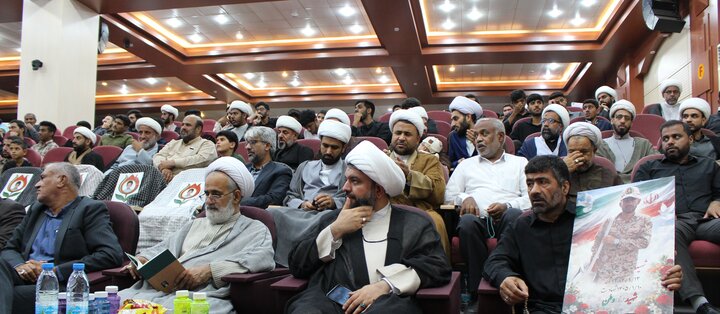 تصاویر/چهاردهمین همایش کریمه اهل بیت علیهم السلام در بندرعباس