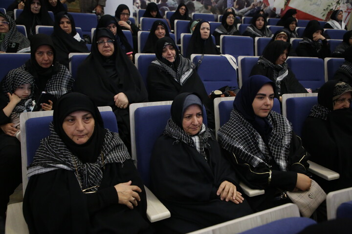 تصاویر/ هفتمین آیین ملی تجلیل و تکریم پیشکسوتان دفاع ، جهاد و مقاومت در اصفهان