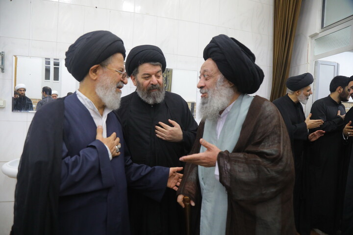 تصاویر / حضور علما و طلاب در بیت مرحوم آیت الله العظمی شبیری زنجانی
