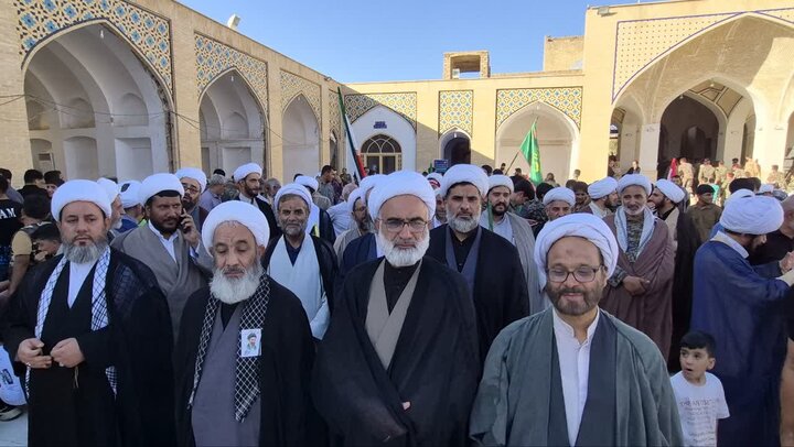 تصاویر/ رزمایش 5هزار نفری جان‌فدایان ایران در آران و بیدگل