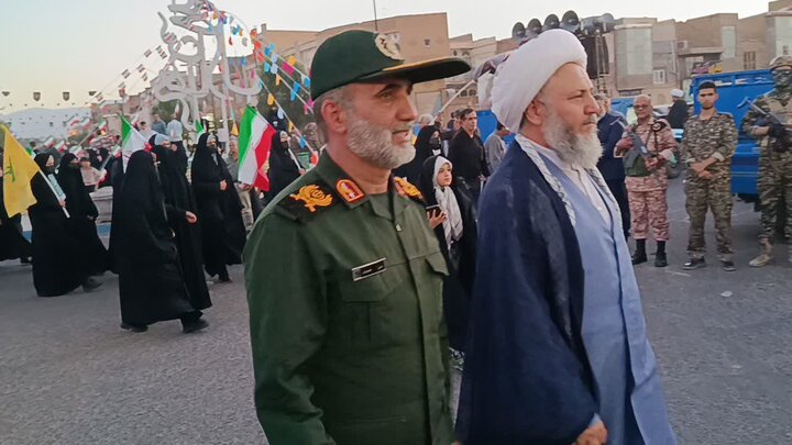 تصاویر/ رزمایش 5هزار نفری جان‌فدایان ایران در آران و بیدگل