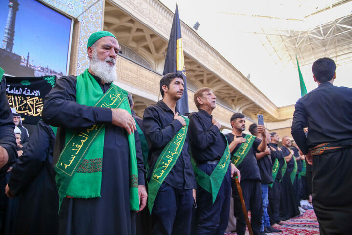 سوگواری مواکب‌داران عراقی در آستان کریمه اهل‌بیت(س)