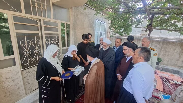 تصاویر/ حضور نماینده ولی فقیه در شهرستان پیرانشهر