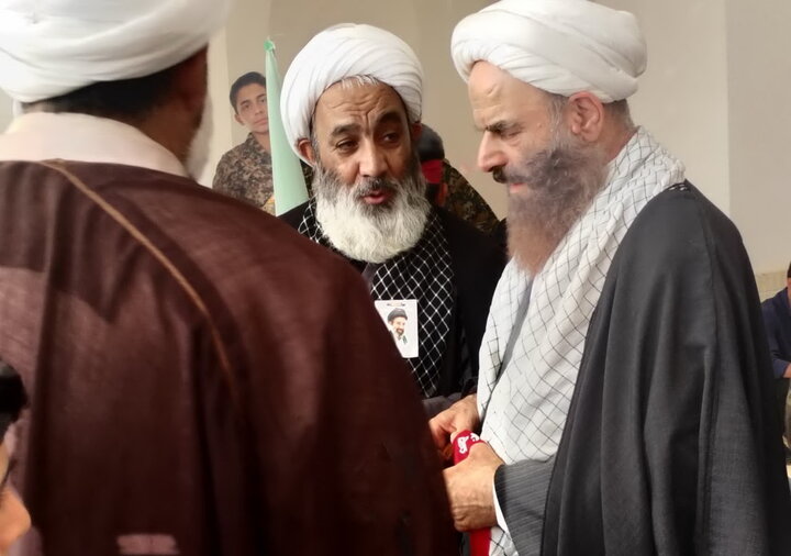 تصاویر/ مدیران و اساتید مدارس علمیه آران و بیدگل در همایش جانفدای ایران