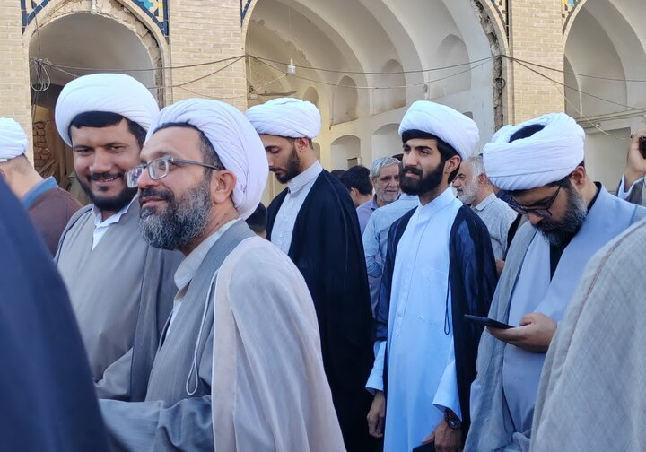 تصاویر/ مدیران و اساتید مدارس علمیه آران و بیدگل در همایش جانفدای ایران