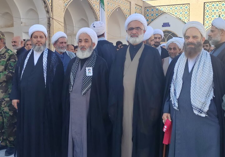 تصاویر/ مدیران و اساتید مدارس علمیه آران و بیدگل در همایش جانفدای ایران