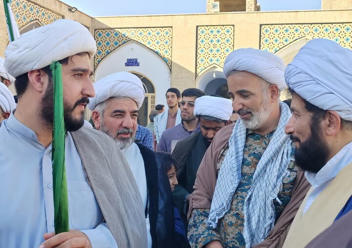 تصاویر/ مدیران و اساتید مدارس علمیه آران و بیدگل در همایش جانفدای ایران