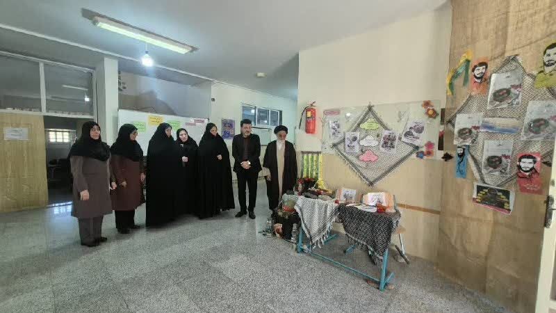 جشن «جوانه‌ها» با حضور امام جمعه نطنز در دبیرستان فاطمیه برگزارشد