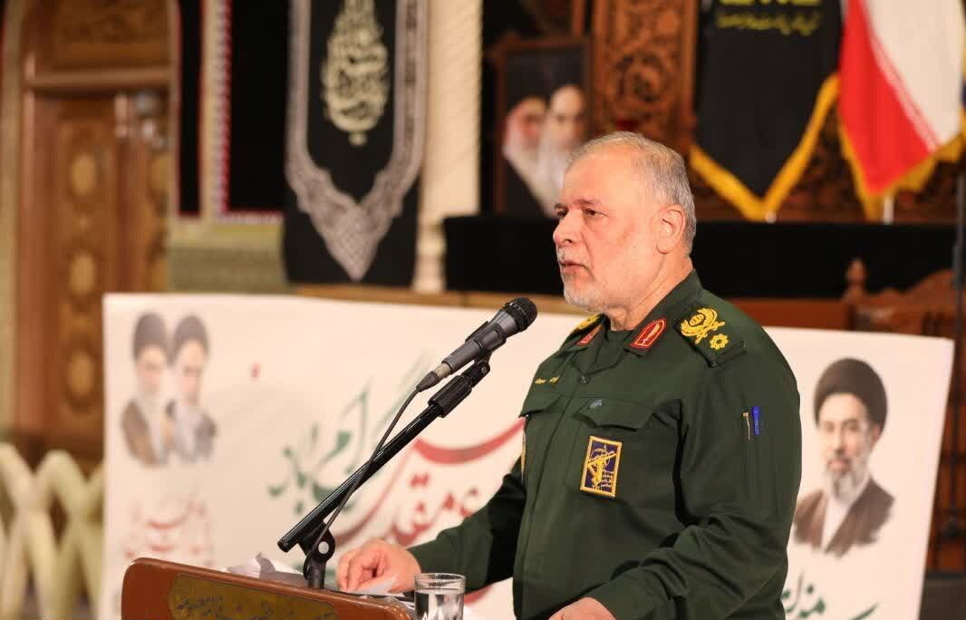 آغاز برنامه‌های هفته دفاع مقدس در دیار کریمه اهل بیت(س) / خون‌ شهدا فرمان آماده‌باش و جهاد علیه استکبار است