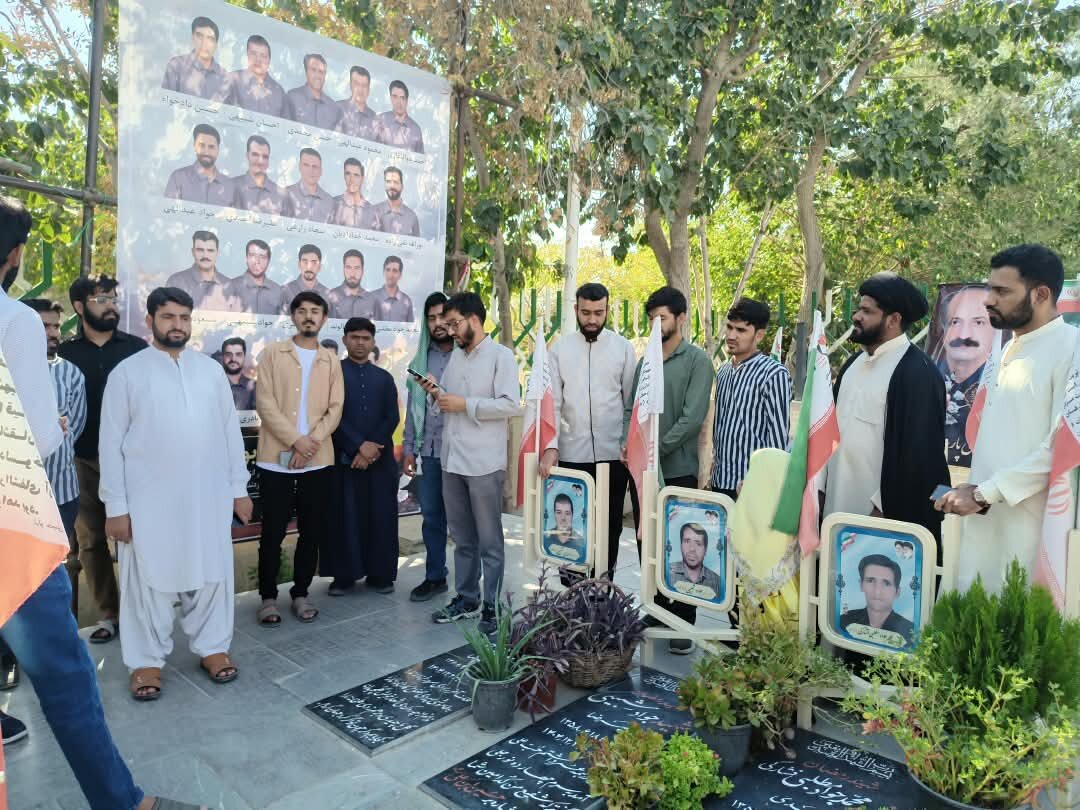 ایم ڈبلیو ایم اصفہان کے تحت طلاب اردو زبان کے لیے تخت فولاد اور گلستان شہداء کا معرفتی و زیارتی دورہ
