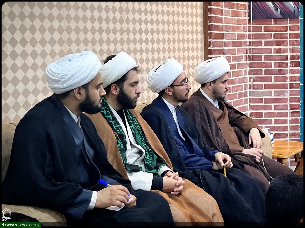 تصاویر / دیدار طلاب برگزیده مدرسه علمیه امام خمینی (ره) گرگان با علمای نجف اشرف