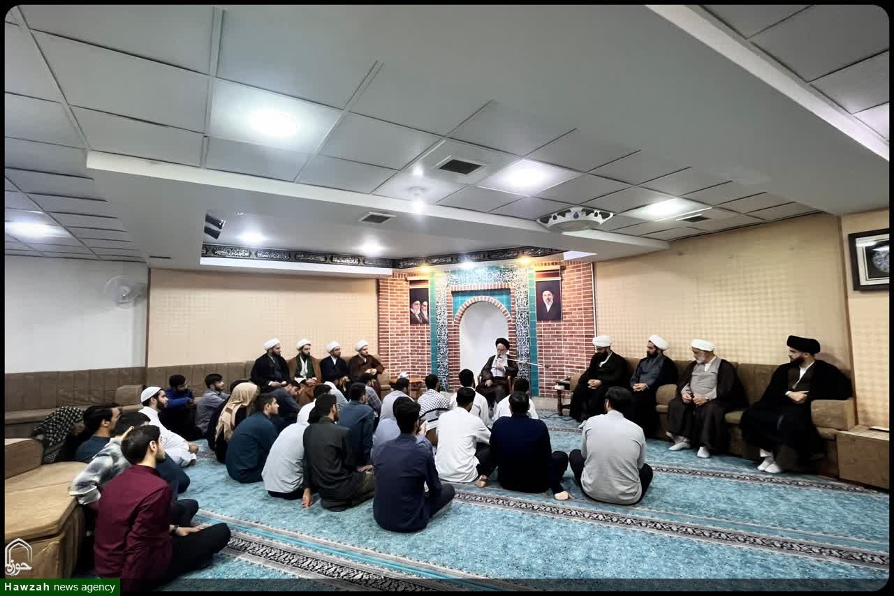 تصاویر / دیدار طلاب برگزیده مدرسه علمیه امام خمینی (ره) گرگان با علمای نجف اشرف
