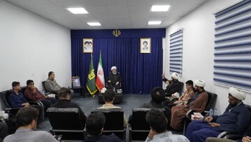 تصاویر/ دیدار مدیران کانون های فرهنگی هنری مساجد شهرستان دشتی با امام جمعه شهرستان