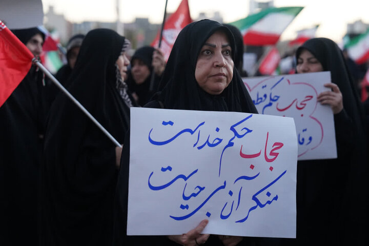 تصاویر / راهپیمایی عفت فاطمی در قزوین برگزار شد