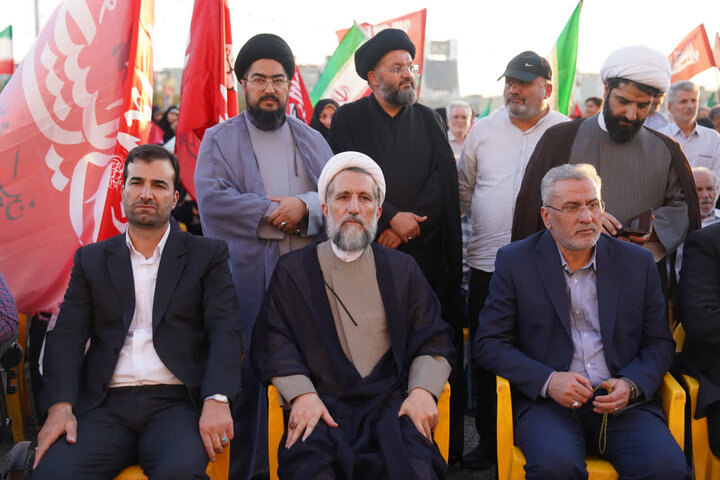تصاویر / راهپیمایی عفت فاطمی در قزوین برگزار شد