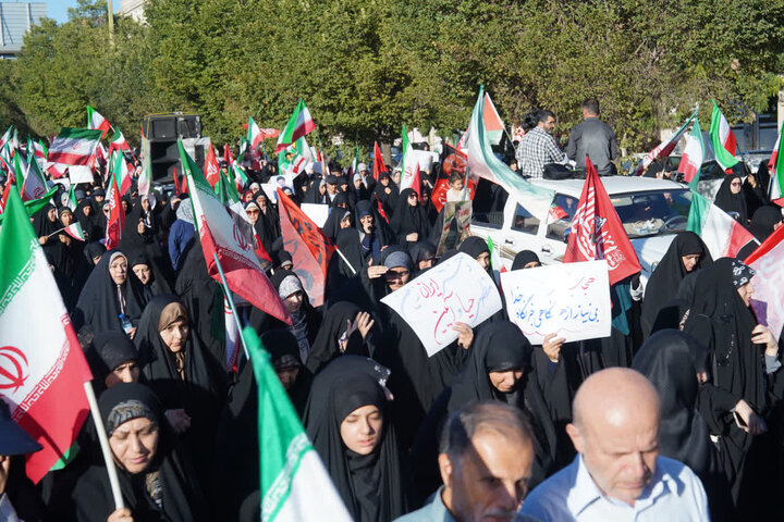 تصاویر / راهپیمایی عفت فاطمی در قزوین برگزار شد