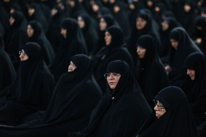 آیین خطبه‌خوانی خادمان حرم کریمه اهل بیت در شام رحلت ایشان