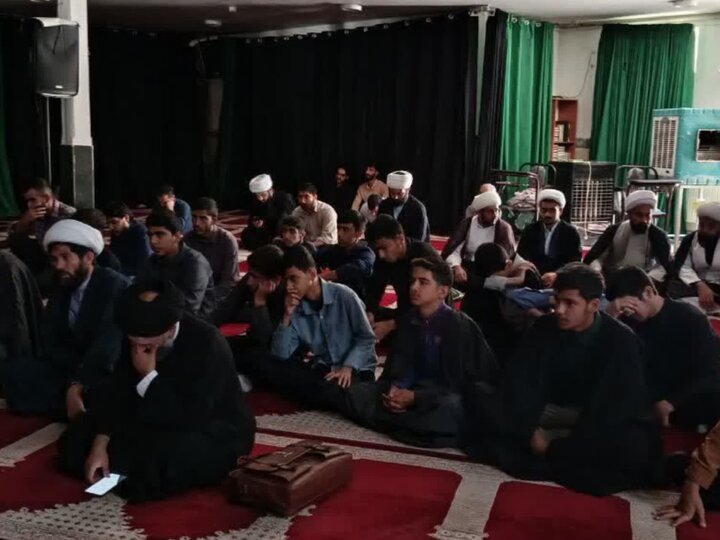 تصاویر/ برگزاری مراسم عزاداری ارتحال آیت الله العظمی شبیری زنجانی در دلفان