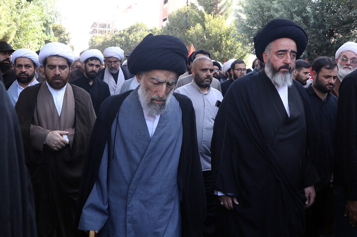 تصاویر/ تشییع پیکر آیت‌الله‌العظمی شبیری‌زنجانی در قم