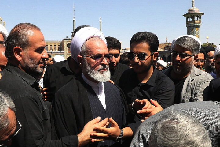 تصاویر/ تشییع پیکر آیت‌الله‌العظمی شبیری‌زنجانی در قم