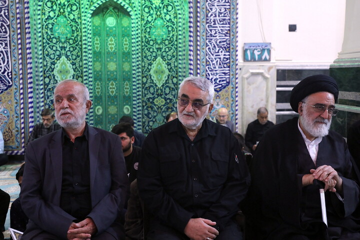 تصاویر/ تشییع پیکر آیت‌الله‌العظمی شبیری‌زنجانی در قم
