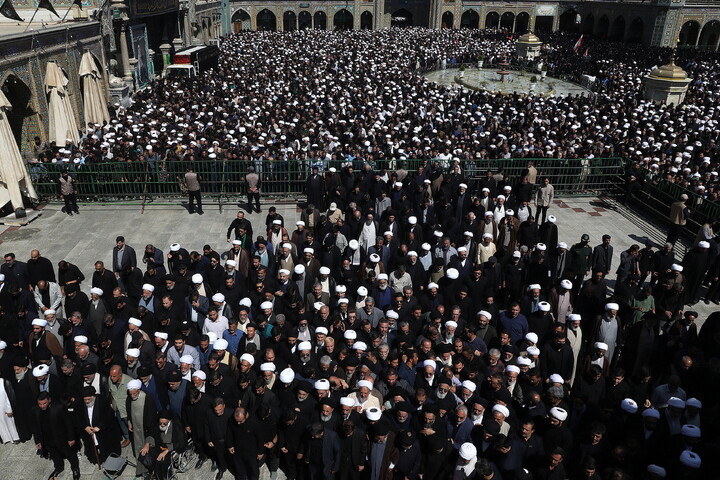 تصاویر/ تشییع پیکر آیت‌الله‌العظمی شبیری‌زنجانی در قم