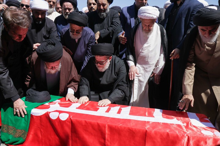 تصاویر/ تشییع پیکر مرجع عالی‌قدر شیعیان آیت‌الله‌العظمی سید موسی شبیری زنجانی در قم