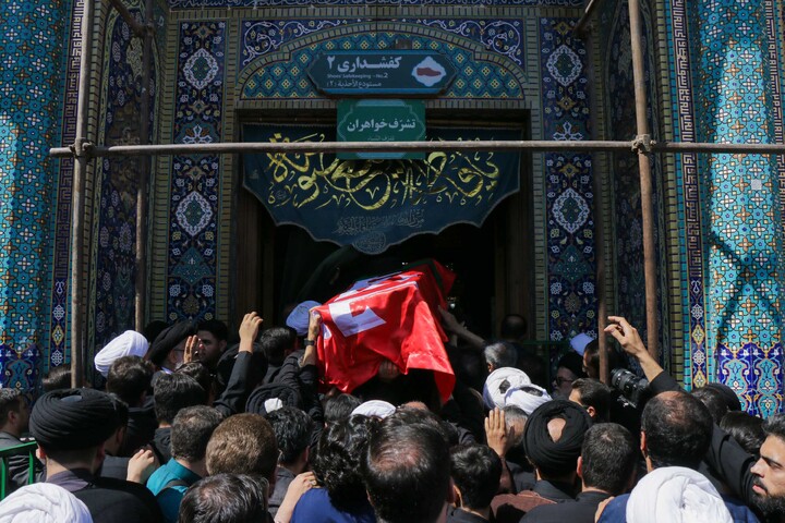 تصاویر/ تشییع پیکر مرجع عالی‌قدر شیعیان آیت‌الله‌العظمی سید موسی شبیری زنجانی در قم