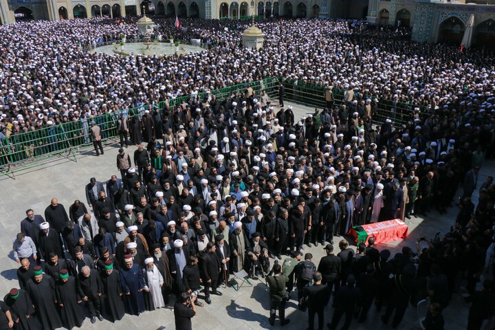 تصاویر/ تشییع پیکر مرجع عالی‌قدر شیعیان آیت‌الله‌العظمی سید موسی شبیری زنجانی در قم