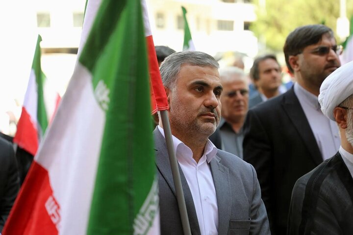 تصاویر/ اجتماع دانشگاهیان دانشگاه آزاد واحد تهران مرکزی در راستای وحدت و انسجام ملی