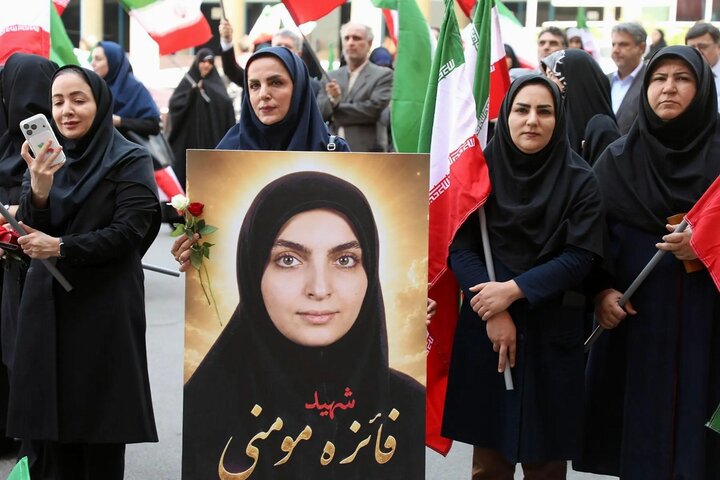 تصاویر/ اجتماع دانشگاهیان دانشگاه آزاد واحد تهران مرکزی در راستای وحدت و انسجام ملی