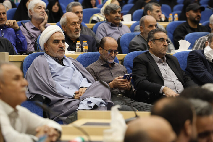 تصاویر / هفتمین آیین ملی تجلیل و تکریم پیشکسوتان دفاع مقدس و مقاومت استان همدان