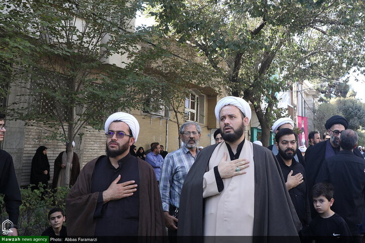 جثمان آية الله العظمى الشبيري الزنجاني يُشيّع في مدينة قم