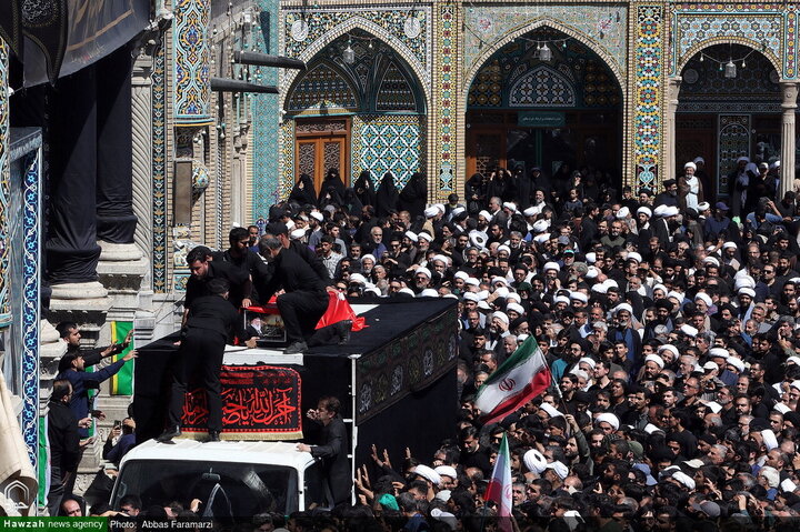 جثمان آية الله العظمى الشبيري الزنجاني يُشيّع في مدينة قم