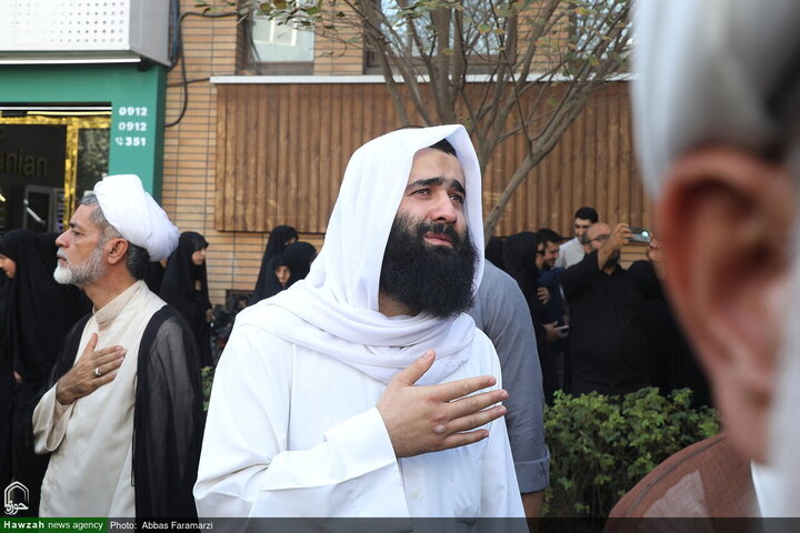 جثمان آية الله العظمى الشبيري الزنجاني يُشيّع في مدينة قم