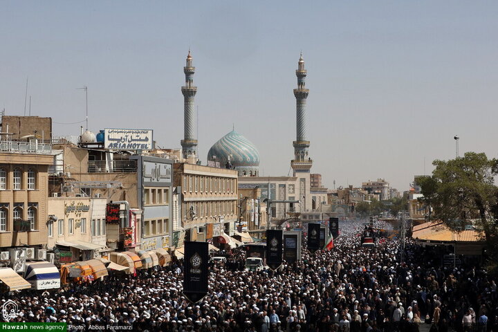 جثمان آية الله العظمى الشبيري الزنجاني يُشيّع في مدينة قم