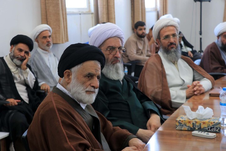 تصاویر| دیدار رئیس مرکز خدمات حوزه‌های علمیه کشور، با اساتید، نخبگان، جهادگران، روحانیون طرح هجرت و مدارس امین