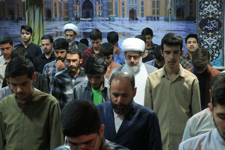 تصاویر| حضور حجت‌الاسلام والمسلمین احسانی در جمع اساتید و طلاب مدرسه علمیه رضویه بیرجند