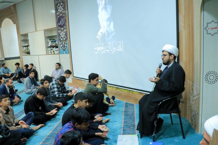 تصاویر| حضور حجت‌الاسلام والمسلمین احسانی در جمع اساتید و طلاب مدرسه علمیه رضویه بیرجند