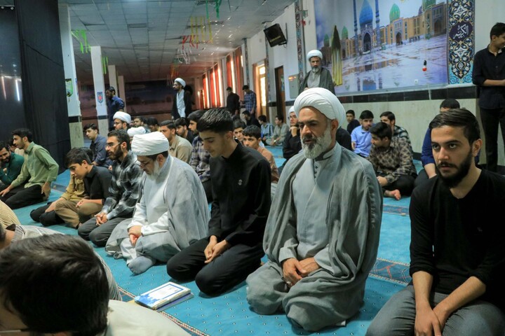تصاویر| حضور حجت‌الاسلام والمسلمین احسانی در جمع اساتید و طلاب مدرسه علمیه رضویه بیرجند