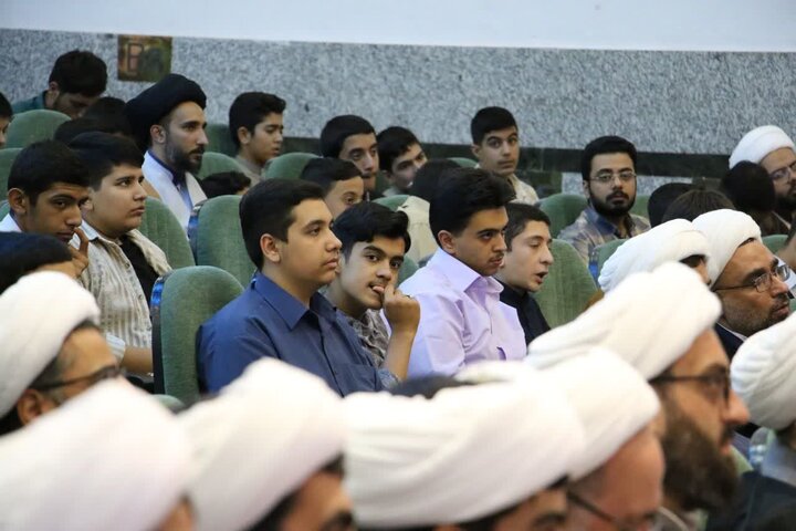 تصاویر| دوره آموزشی-تربیتی «میثاق طلبگی» ویژه طلاب جدیدالورود سال تحصیلی ۱۴۰۶_۱۴۰۵ حوزه علمیه استان اصفهان،