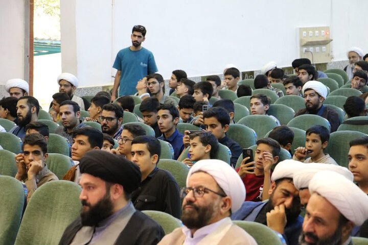 تصاویر| دوره آموزشی-تربیتی «میثاق طلبگی» ویژه طلاب جدیدالورود سال تحصیلی ۱۴۰۶_۱۴۰۵ حوزه علمیه استان اصفهان،