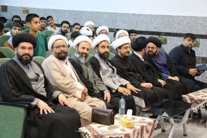 تصاویر| دوره آموزشی-تربیتی «میثاق طلبگی» ویژه طلاب جدیدالورود سال تحصیلی ۱۴۰۶_۱۴۰۵ حوزه علمیه استان اصفهان،