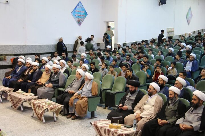 تصاویر| دوره آموزشی-تربیتی «میثاق طلبگی» ویژه طلاب جدیدالورود سال تحصیلی ۱۴۰۶_۱۴۰۵ حوزه علمیه استان اصفهان،