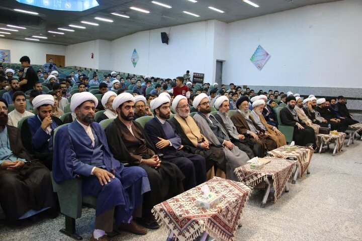 تصاویر| دوره آموزشی-تربیتی «میثاق طلبگی» ویژه طلاب جدیدالورود سال تحصیلی ۱۴۰۶_۱۴۰۵ حوزه علمیه استان اصفهان،